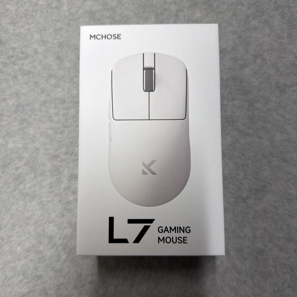 MCHOSE Ultra-Lightweight Wireless Gaming Mouse 500 mAh Battery L7 Ultra+ White